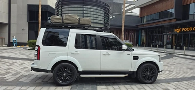 2016-Land Rover  LR4 HSE  1 year free service-4