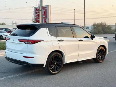 Mitsubishi Outlander PREMIUM LAUNCH EDITION Prime edition H- line 2024 full option-2