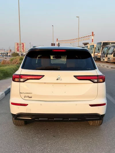 Mitsubishi Outlander PREMIUM LAUNCH EDITION Prime edition H- line 2024 full option-3