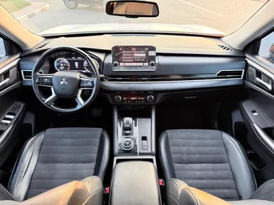 Mitsubishi Outlander PREMIUM LAUNCH EDITION Prime edition H- line 2024 full option-4