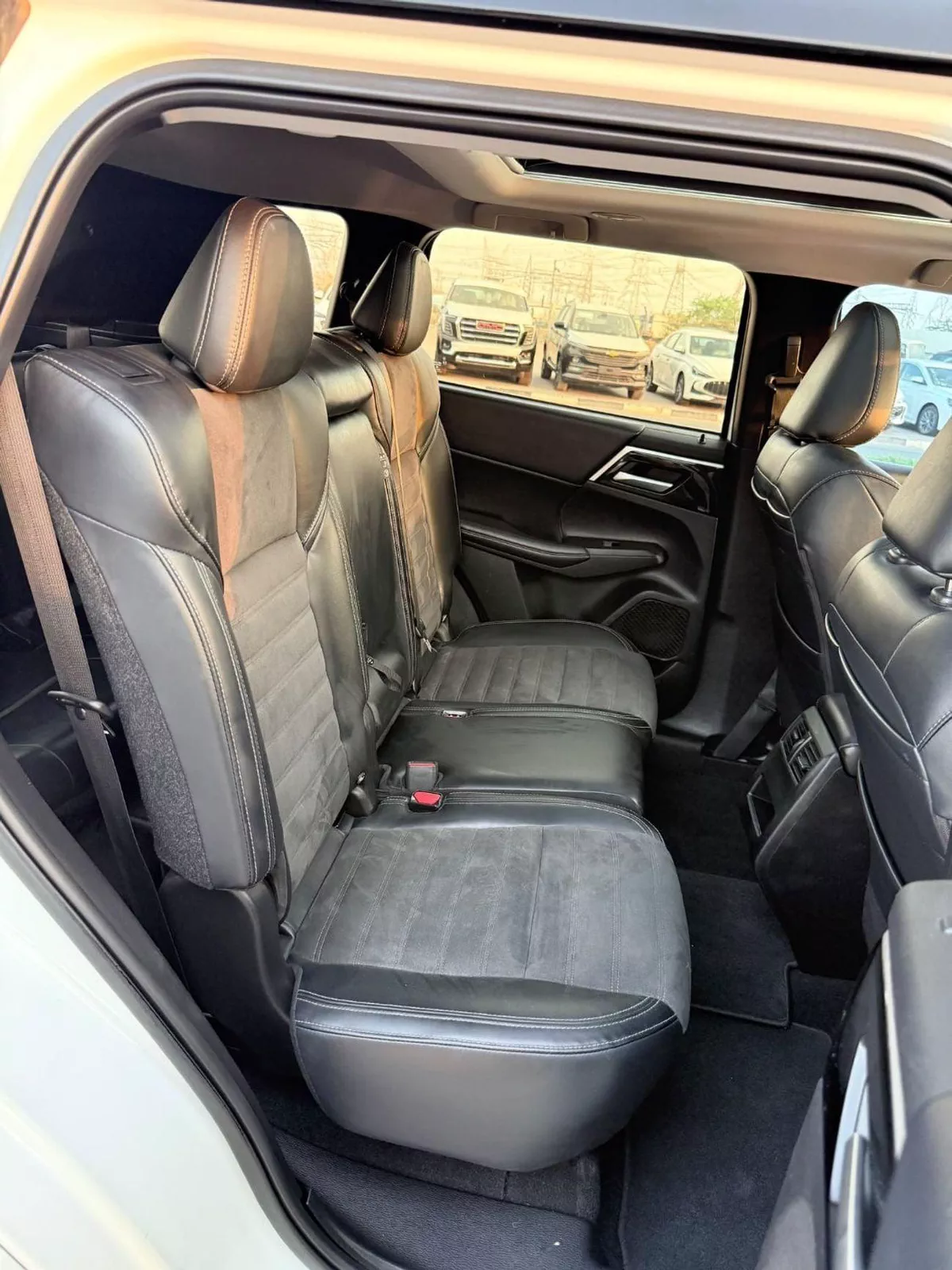 Mitsubishi Outlander PREMIUM LAUNCH EDITION Prime edition H- line 2024 full option-14-0