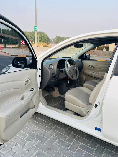 Nissan Sunny SV-17