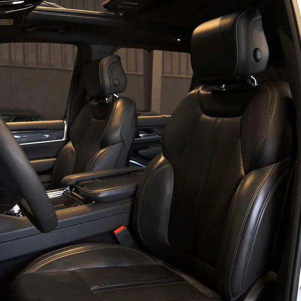 AED 2,778 pm• 0% Downpayment • Jeep Wagoneer • 1 Year Warranty