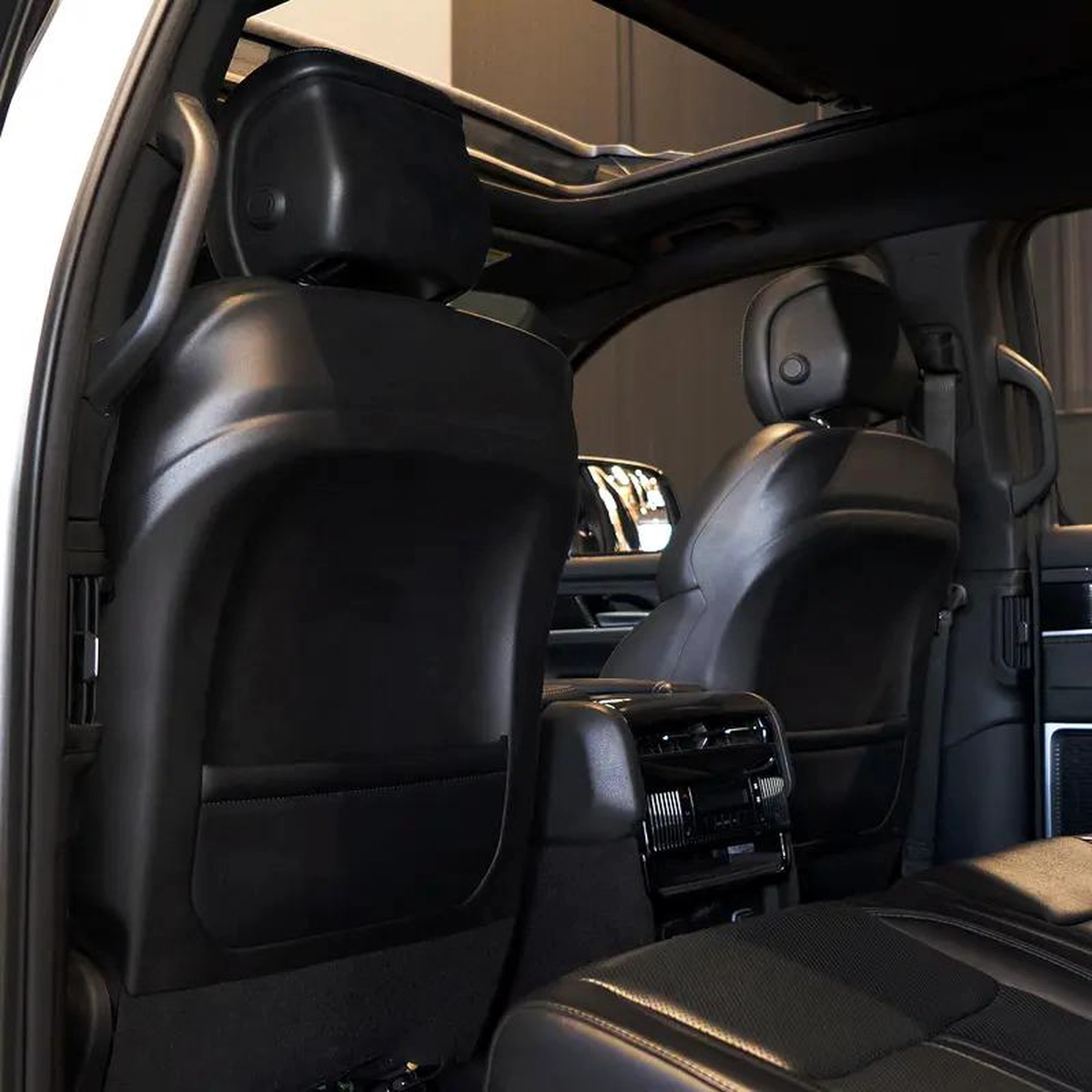 AED 2,778 pm• 0% Downpayment • Jeep Wagoneer • 1 Year Warranty-14-14