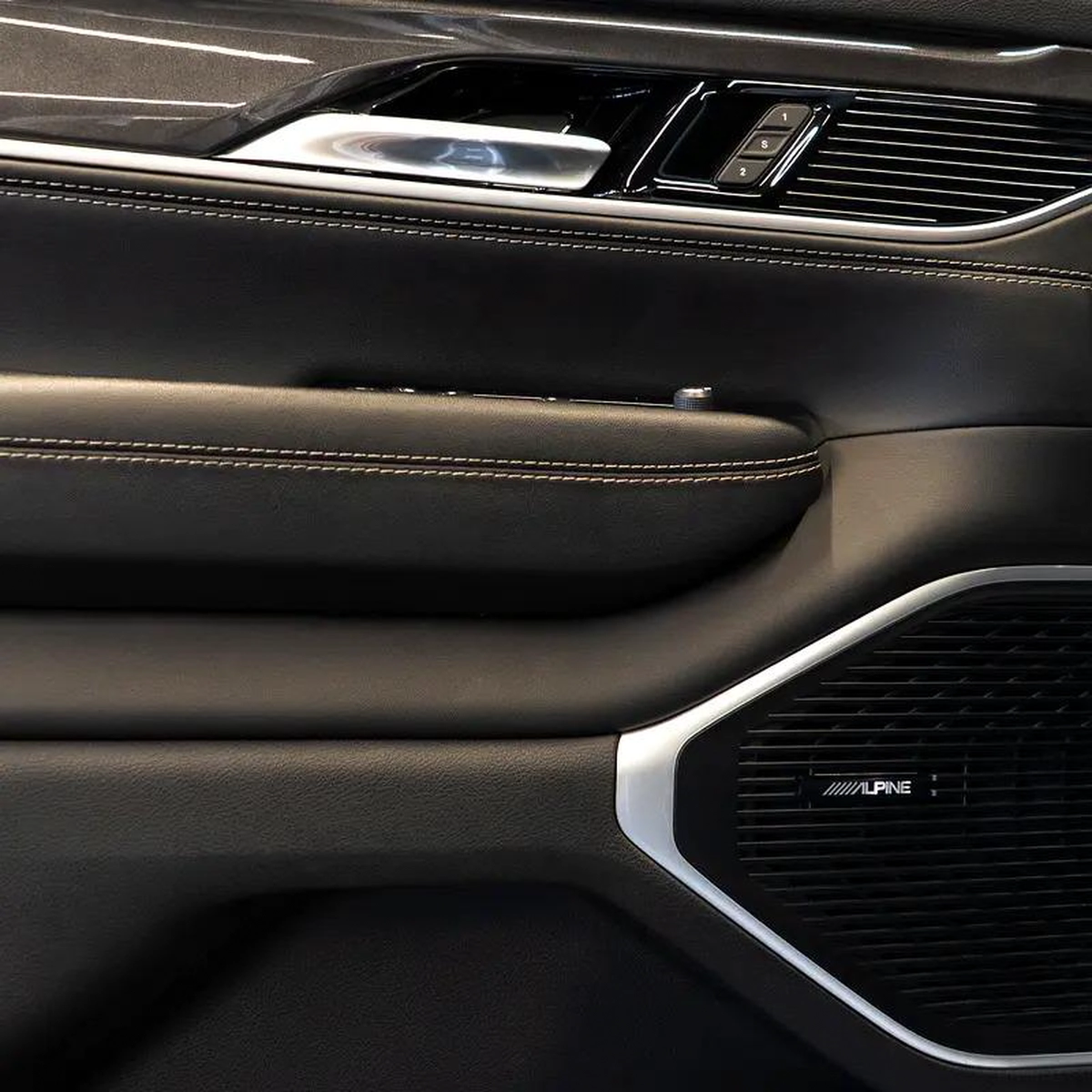 AED 2,778 pm• 0% Downpayment • Jeep Wagoneer • 1 Year Warranty-16-16