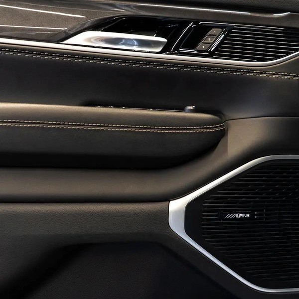 AED 2,778 pm• 0% Downpayment • Jeep Wagoneer • 1 Year Warranty