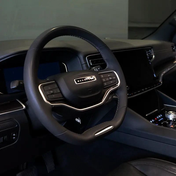 AED 2,778 pm• 0% Downpayment • Jeep Wagoneer • 1 Year Warranty