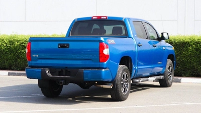 Toyota Tundra SR5-13