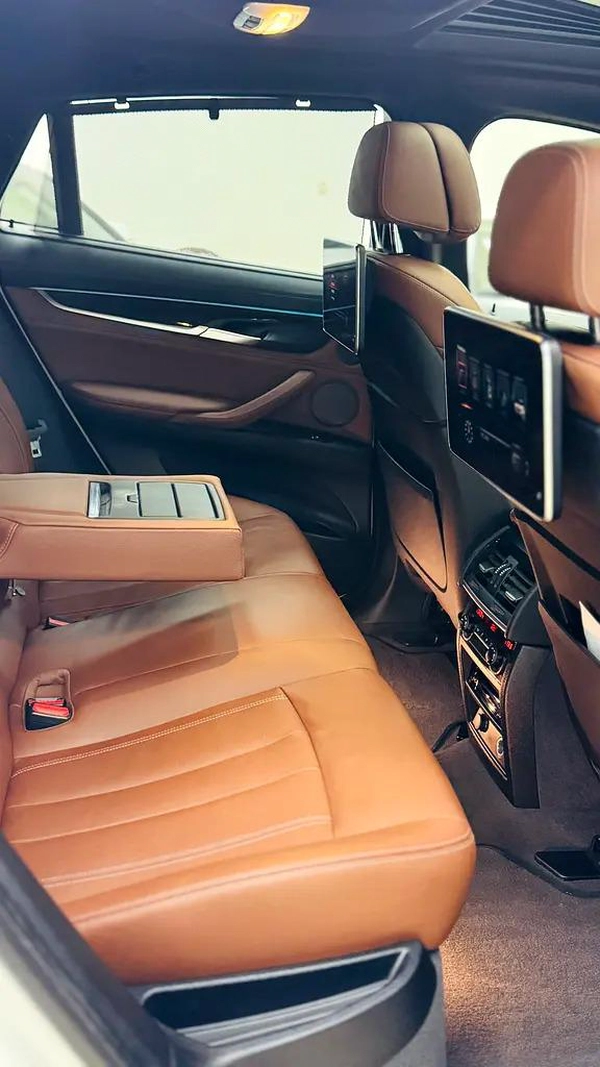BMW X6 50i M Sport 2018 | GCC Specs | Pristine Condition