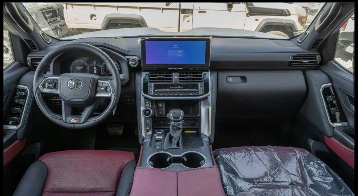 Toyota Land Cruiser LAND CRUISER GR SPORT 3.3L DIESEL 2026