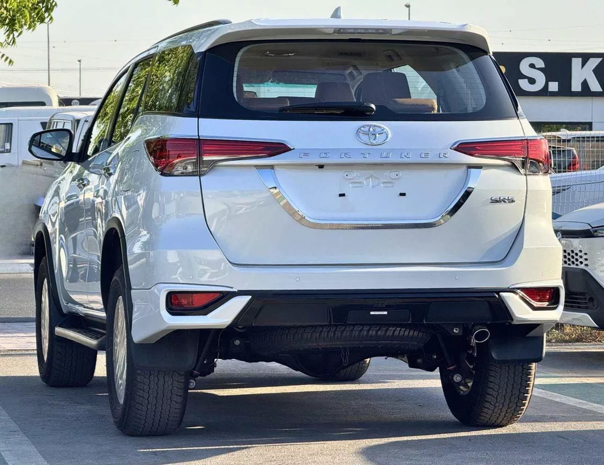 Toyota Fortuner SR5 || 2.7L PETROL V4 A/T / AUTO AC / ALLOY WHEELS / 4WD (CODE # FPGO)-5-0