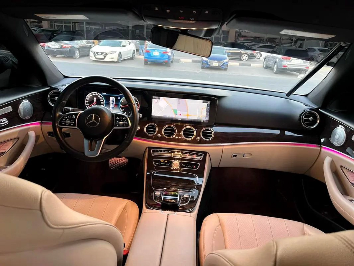 Mercedes-Benz E-Class E 300 2019 - American Specs - Pristine Condition-15-15
