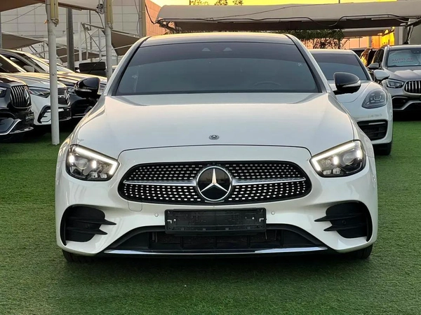 Mercedes-Benz E-Class E 300 2019 - American Specs - Pristine Condition