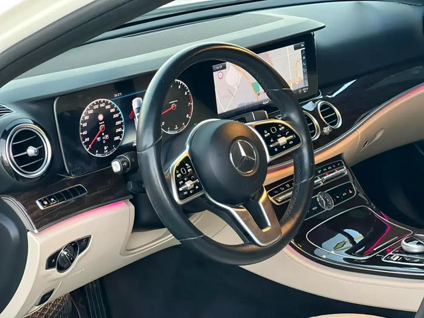 Mercedes-Benz E-Class E 300 2019 - American Specs - Pristine Condition