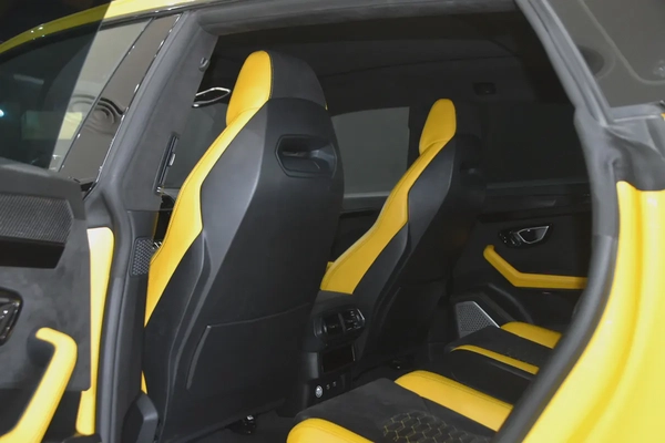 2022 ll Lamborghini Urus Pearl Capsule ll Gcc Warranty AGMC ll Full Service History