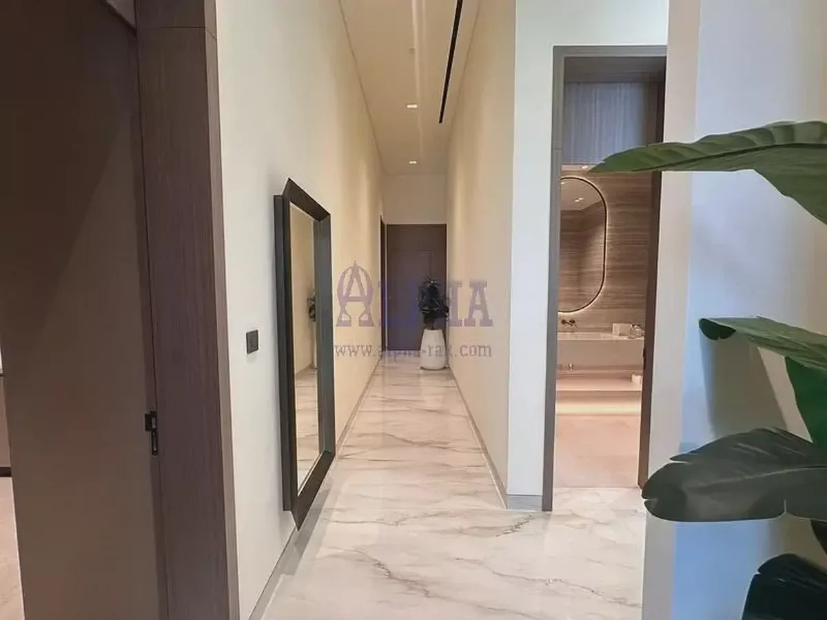 Spacious Penthouse| Luxury Living| High-end-6-6