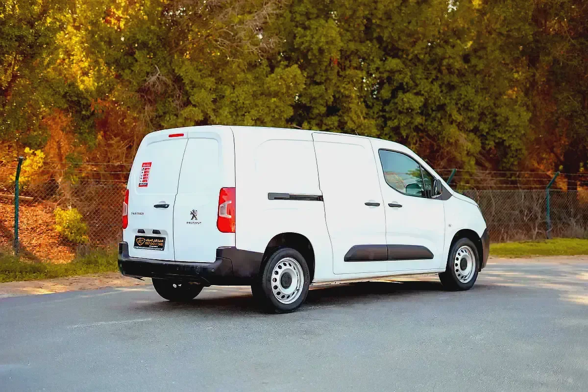 Peugeot Partner | Delivery Van | GCC Specs | Ref#P20458-2-2