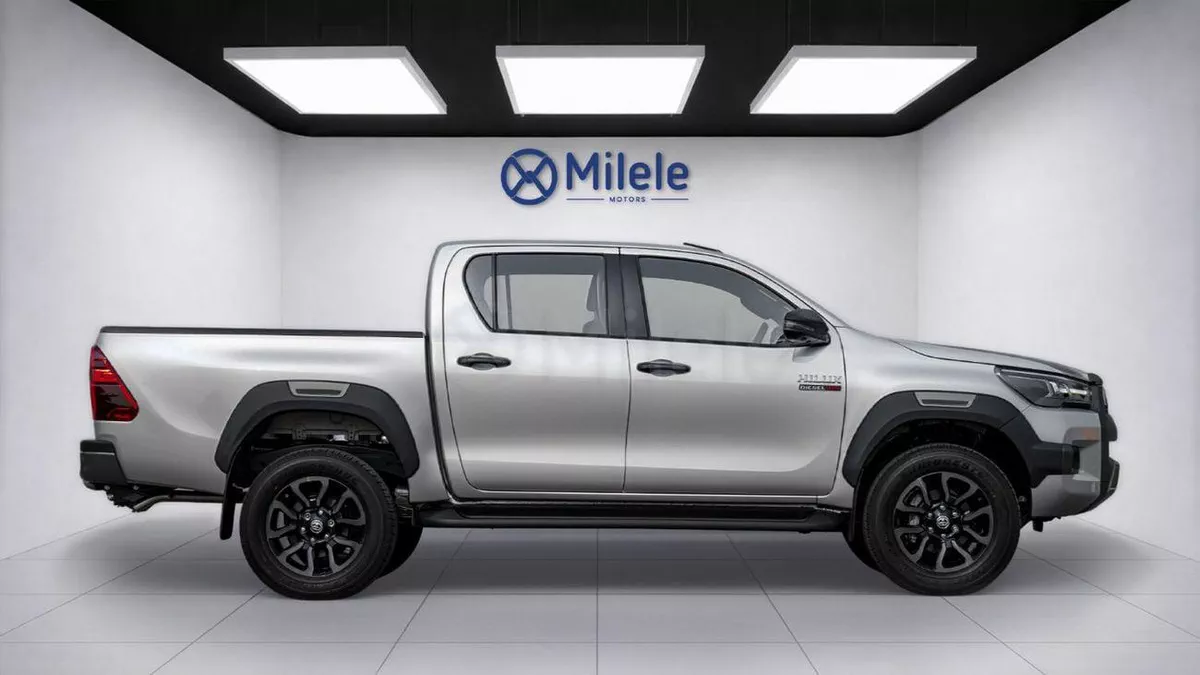 Toyota Hilux TOYOTA HILUX DC MHEV | 2-YEAR WARRANTY + SERVICE AVAILABLE | IN-HOUSE FINANCING | 0% DOWNPAYMENT (BA-5-0