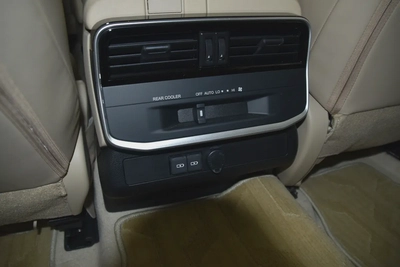 Toyota Land Cruiser EXR 2023 GCC Specs ll 0 km ll Upgrade to full Option-15