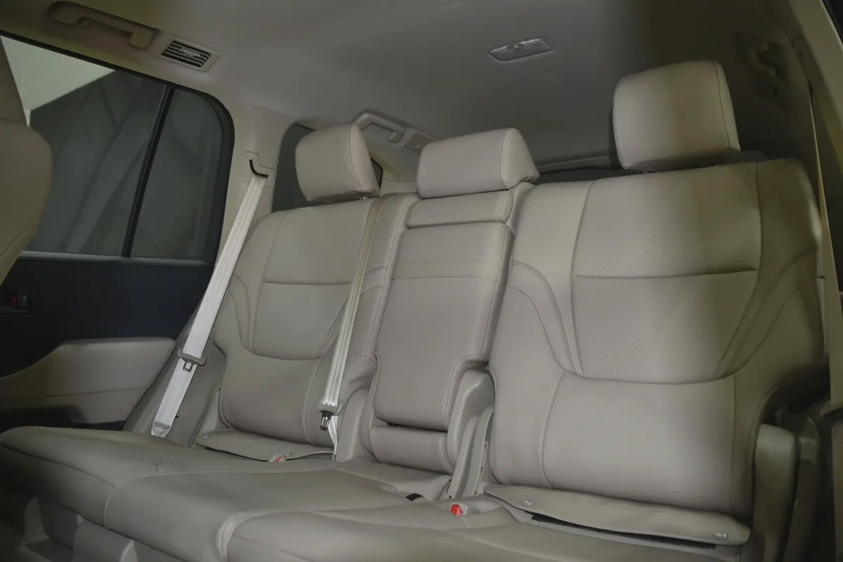 Toyota Land Cruiser EXR 2023 GCC Specs ll 0 km ll Upgrade to full Option-10-10