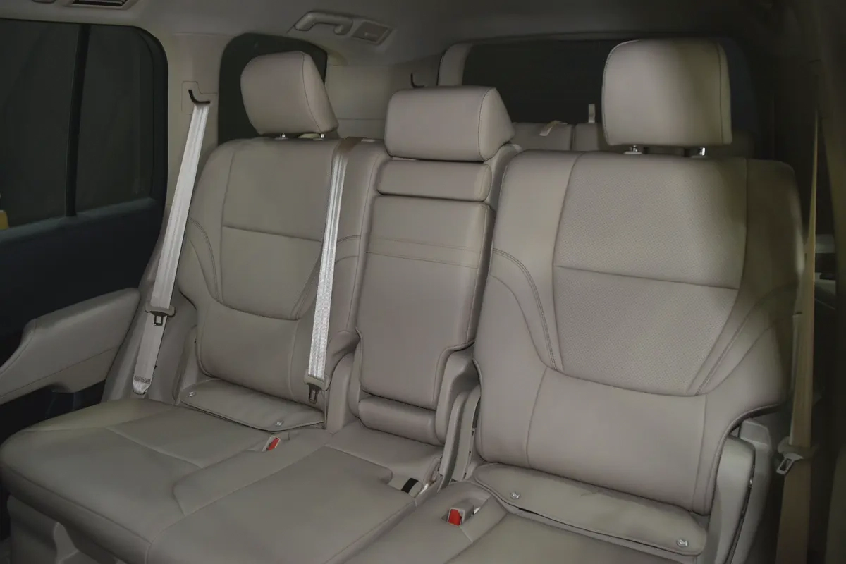 Toyota Land Cruiser EXR 2023 GCC Specs ll 0 km ll Upgrade to full Option-11-11