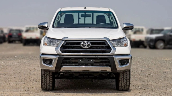 Toyota Hilux AT 2.7 MID OPTION