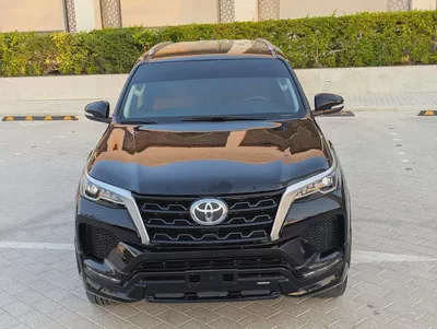 Toyota Fortuner 2017 Facelifted 2026 | 2.7L V4 4x4 GCC Specs | Excellent Condition SUV-2