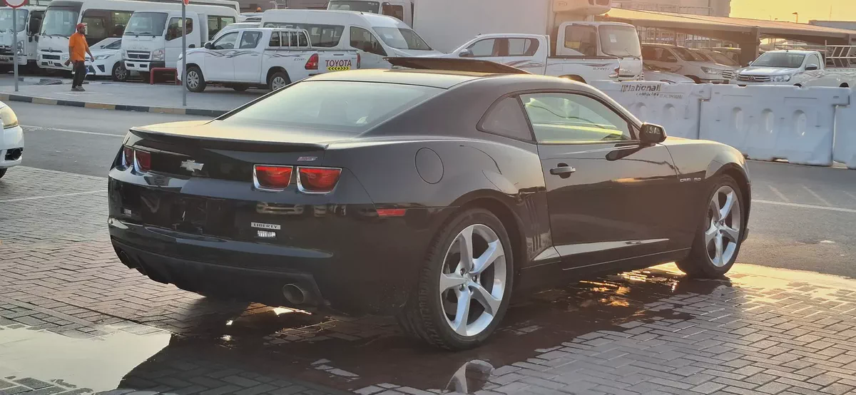 شيفورليه كمارو 2013 خليجي بحالة الوكالة V8 ss-4-4