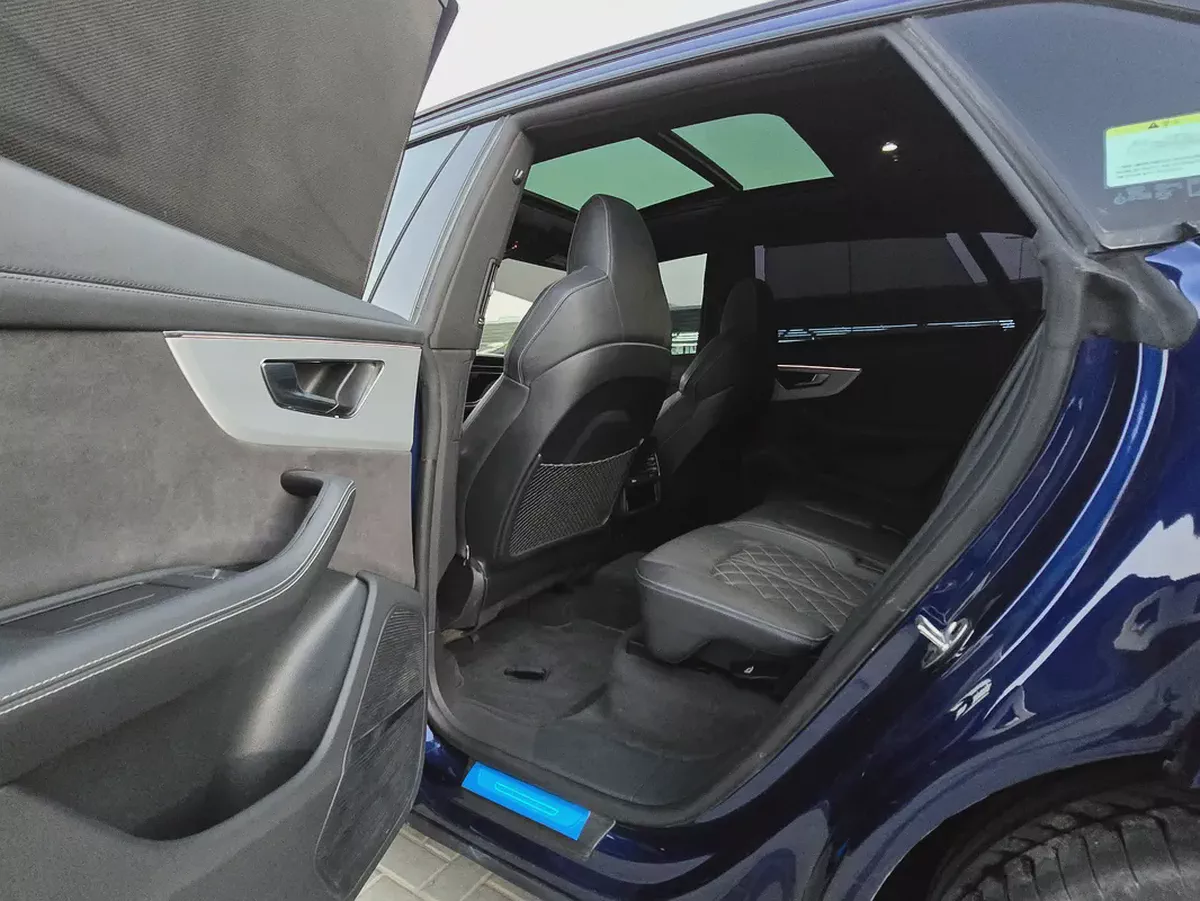 2023 Audi Q8 55 TFSI quattro - Korean Specs - Like New!-9-9