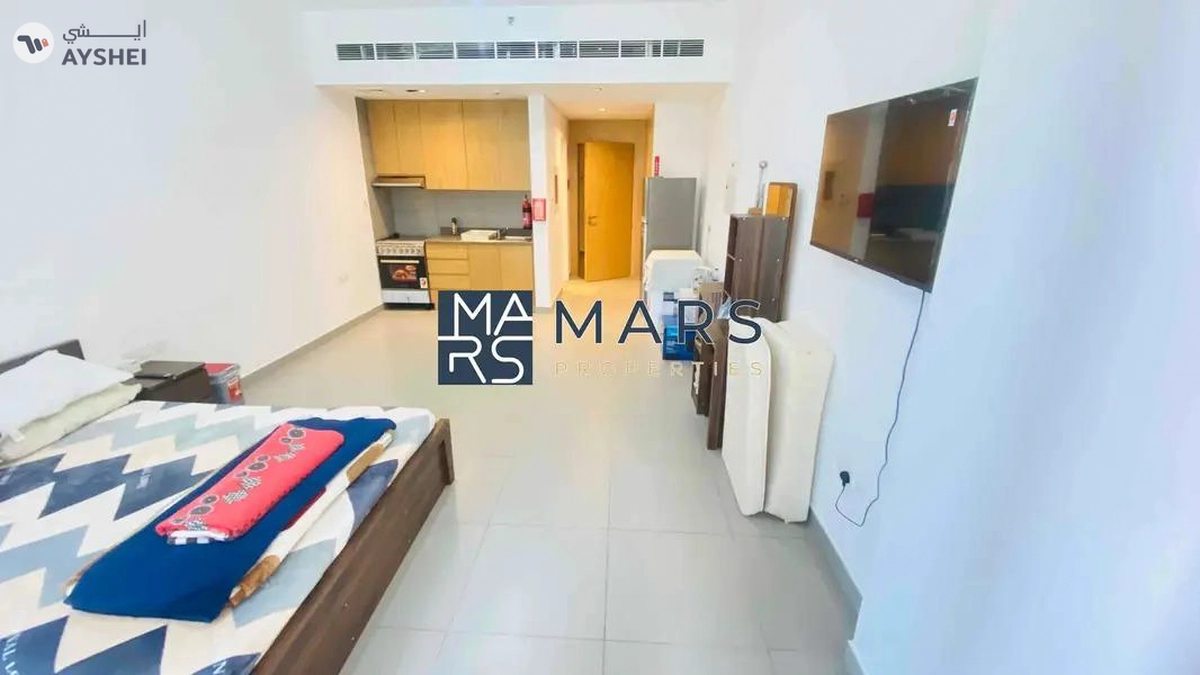 Biggest layout | Big Balcony | Fully Furnished | Easy Access-9-9