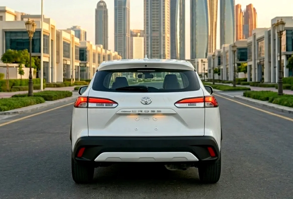 Toyota Corolla Cross LE-9-9