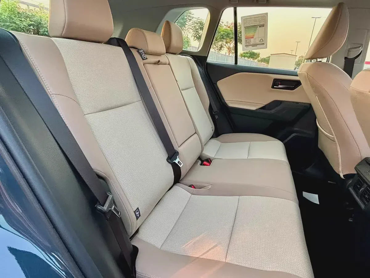 TOYOTA RAV4 XLE HYBRID 2.5 MODEL 2026 GCC SPECS-14-14