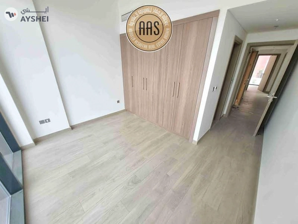 Corner Unit • Spacious Layout • Next to Park • Chiller Free • For 145k