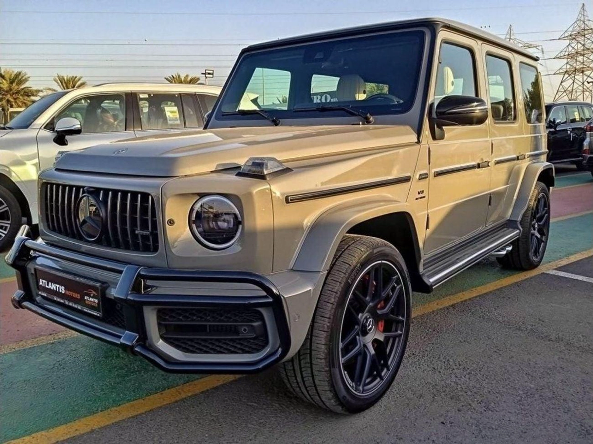 Mercedes Benz G63 AMG MANUFAKTUR EXCLUSIVE PLUS MERCEDES G 63- GREY INSIDE WHITE-1-0