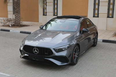MERCEDES-BENZ A35-( AMG ENGINE)-8700km-2024-UNDER WARRANTY  SERVICE CONTRACT-5
