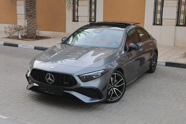 MERCEDES-BENZ A35-( AMG ENGINE)-8700km-2024-UNDER WARRANTY  SERVICE CONTRACT