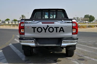 2026 Toyota Hilux – Gray Edition-1