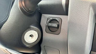 Toyota Land Cruiser Pick Up Toyota Land Cruiser Pickup 4.2L Diesel SC V4 2025-10