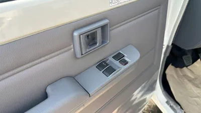 Toyota Land Cruiser Pick Up Toyota Land Cruiser Pickup 4.2L Diesel SC V4 2025-13
