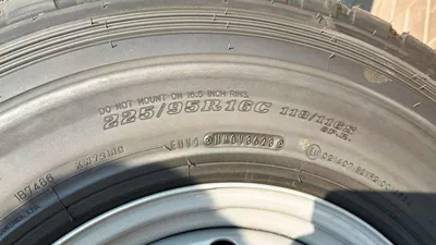Toyota Land Cruiser Pick Up Toyota Land Cruiser Pickup 4.2L Diesel SC V4 2025-16