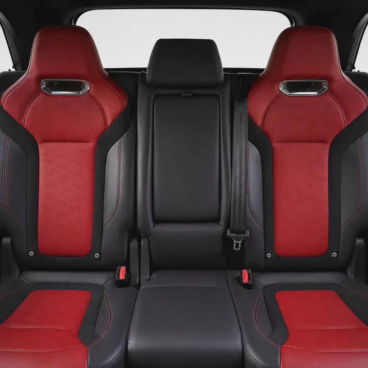 5,940 P.M • 0% Downpayment • P.M • 0% Downpayment • Rover Range Rover Sport SVR • Agency Warranty-11-11