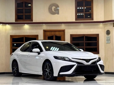 CAMRY SE / 23,000 Km / FULL OPTION / 3 YEARS WARRANTY-13