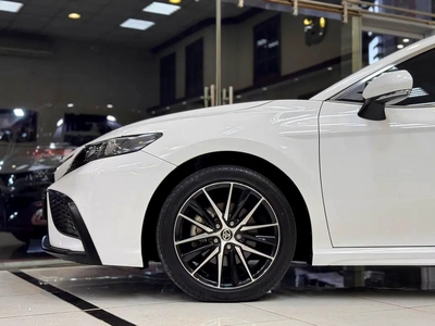 CAMRY SE / 23,000 Km / FULL OPTION / 3 YEARS WARRANTY-15