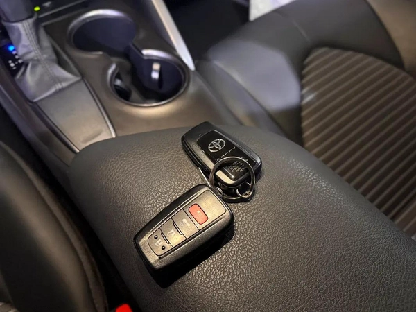 CAMRY SE / 23,000 Km / FULL OPTION / 3 YEARS WARRANTY