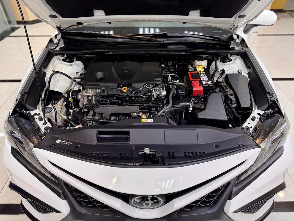 CAMRY SE / 23,000 Km / FULL OPTION / 3 YEARS WARRANTY-11-11