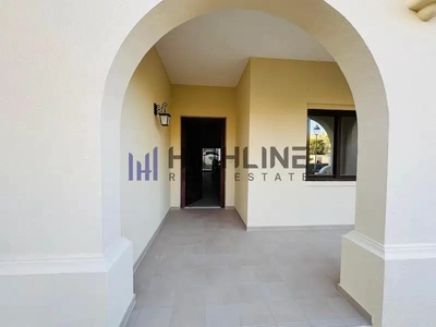 Prime Location |Well Maintained | Landscaped Garden-24