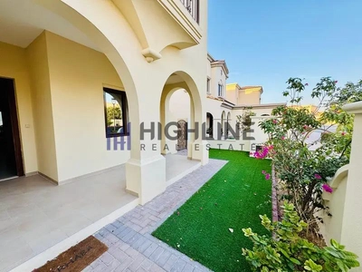 Prime Location |Well Maintained | Landscaped Garden-25