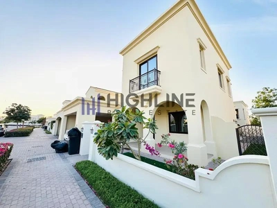 Prime Location |Well Maintained | Landscaped Garden-29