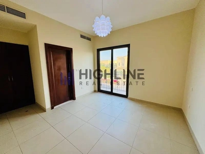Prime Location |Well Maintained | Landscaped Garden-2