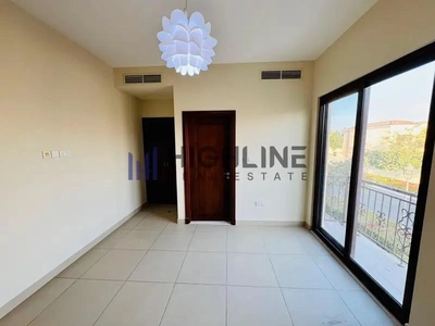 Prime Location |Well Maintained | Landscaped Garden-4